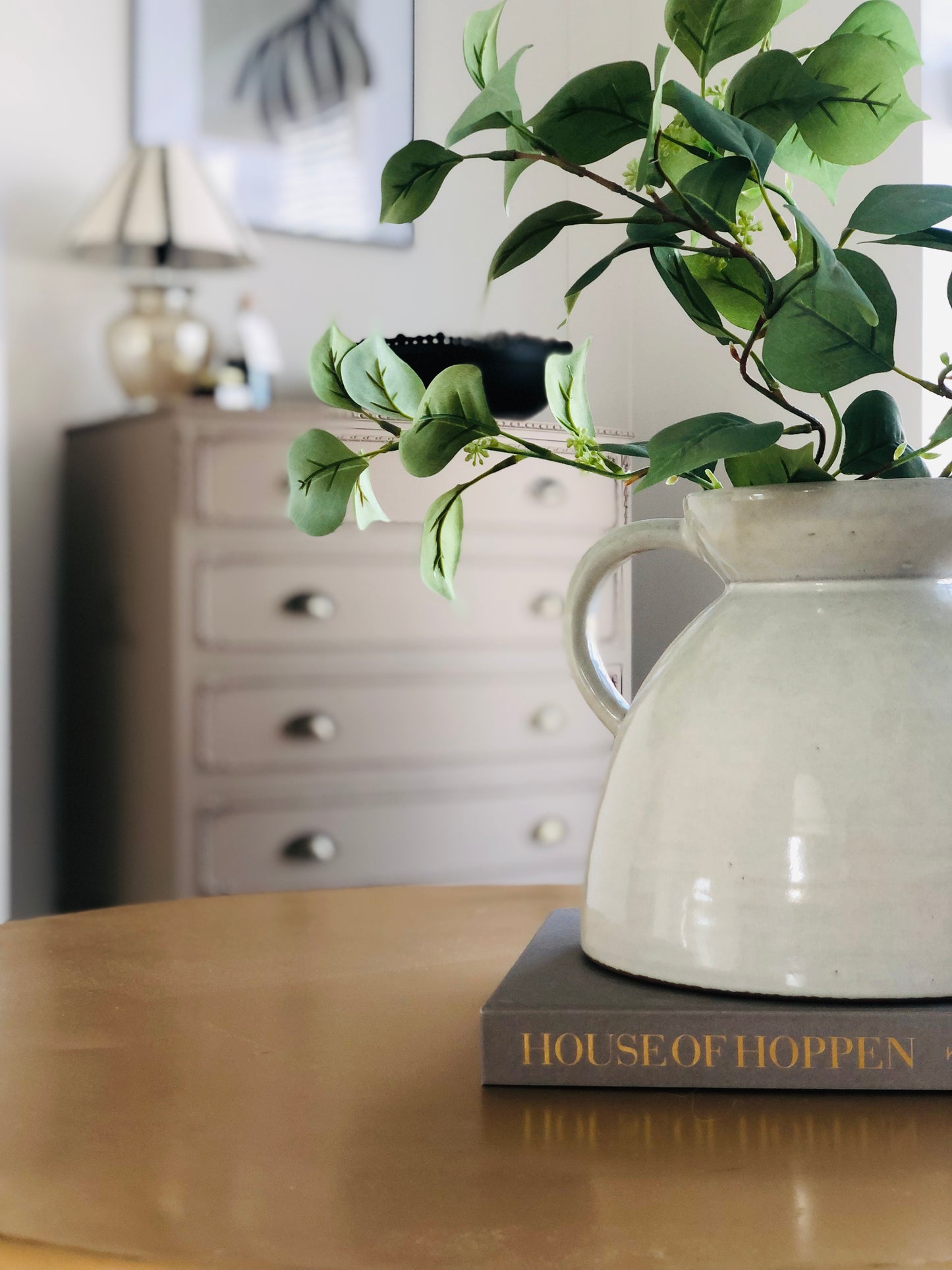 . Chest of Drawers, Neutral, Queen Anne Style